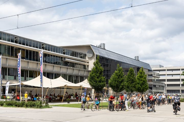 Helmut List Halle - HLH Hallenverwaltung GmbH